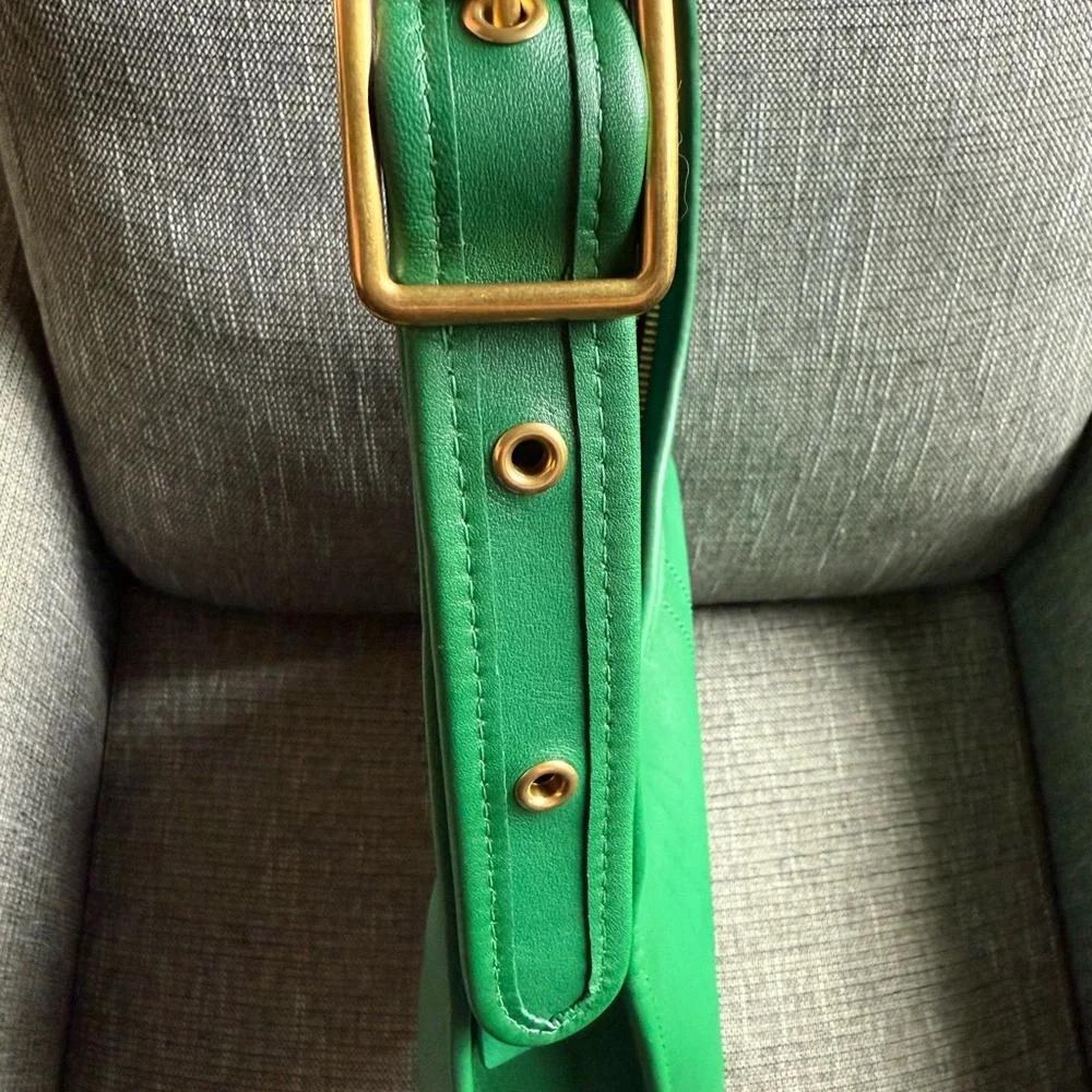 COACH Ergo Shoulder Bag 33 C2264 Large Leather Shoulder Bag in Green - Picture 8 of 11